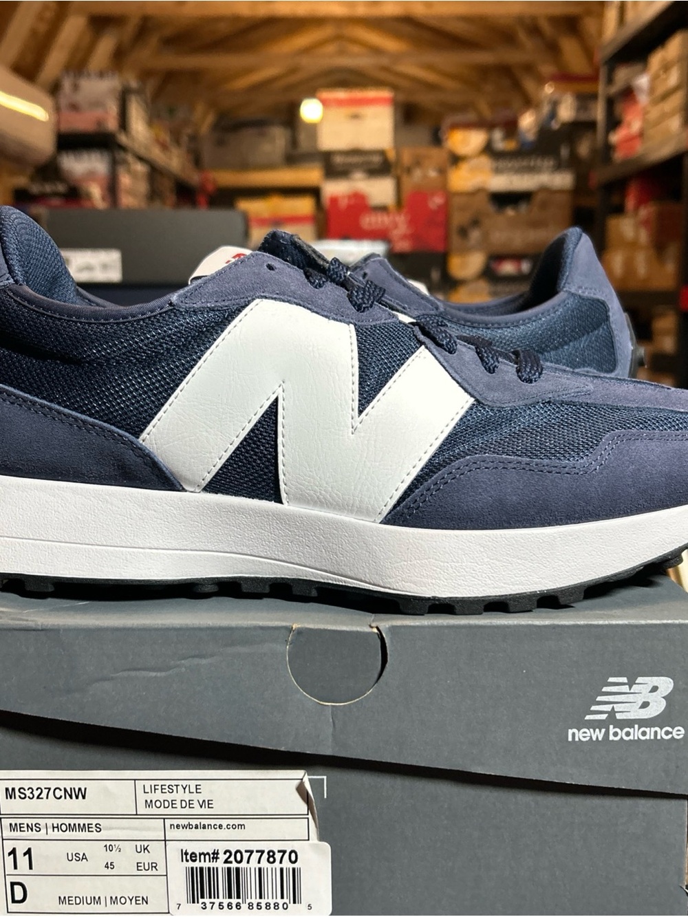 Men’s New Balance 327 Sneakers. Size 11D